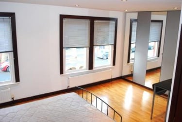 7 bed house, Hallewell Road, Edgbaston, Bearwood, Birmingham, B160LP - Image 1