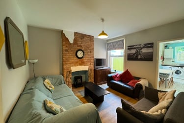 5 bed flat, Lenton Boulevard, Lenton, Radford, Nottingham, NG72BZ - Image 1