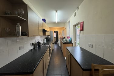 6 bed house, Dawlish Road, Selly Oak, Selly Park, Birmingham, B297AH - Image 3