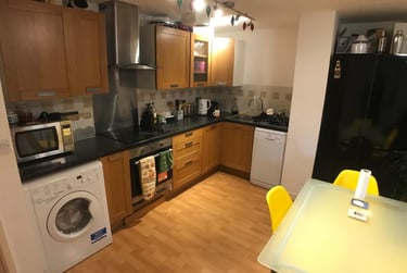 3 bed flat, Alan Road, Withington, Manchester, M204WG - Image 13