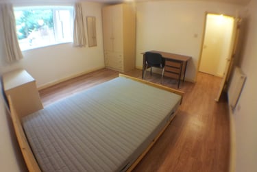 2 bed flat, Mitford Road, Fallowfield, Manchester, M146UL - Image 11