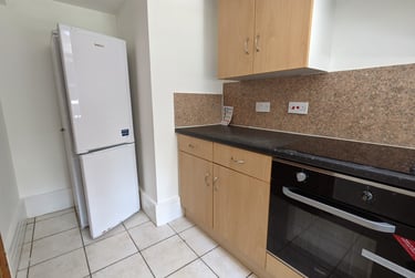2 bed flat, Amherst Road, Fallowfield, Manchester, M146UG - Image 4