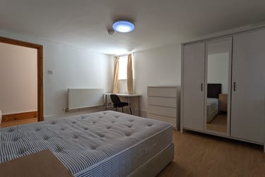 2 bed flat, Amherst Road, Fallowfield, Manchester, M146UG - Image 6