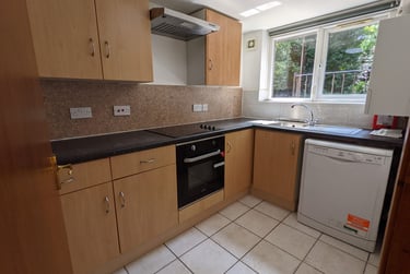 2 bed flat, Amherst Road, Fallowfield, Manchester, M146UG - Image 3