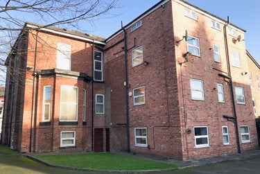 1 bed flat, Derby Road, Fallowfield, Manchester, M146UW - Image 1