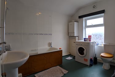 2 bed flat, Mauldeth Road West, Fallowfield, Manchester, M203WB - Image 6