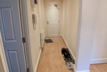 2 bed flat, Mauldeth Road West, Fallowfield, Manchester, M203WB - Image 2