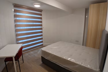 2 bed flat, Swinton Grove, Ardwick, Manchester, M130EU - Image 3