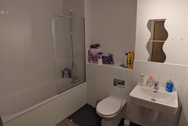 2 bed flat, Denmark Road, Rusholme, Manchester, M156AZ - Image 9