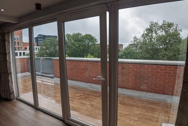 1 bed flat, Oxford Road, Chorlton on Medlock, Manchester, M17DU - Image 2