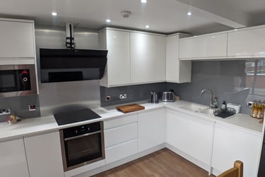 1 bed flat, Oxford Road, Chorlton on Medlock, Manchester, M17DU - Image 3