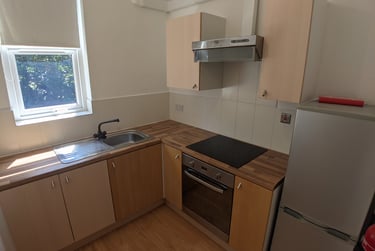 2 bed flat, Amherst Rd, Fallowfield, Manchester, M146UG - Image 2