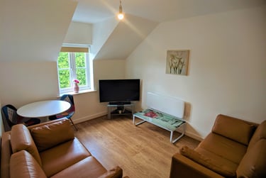 3 bed flat, A, Mitford Road, Fallowfield, Manchester, M146NT - Image 1