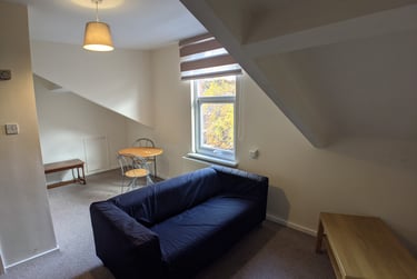 2 bed flat, Clyde Road, West Didsbury, Manchester, M202JN - Image 3