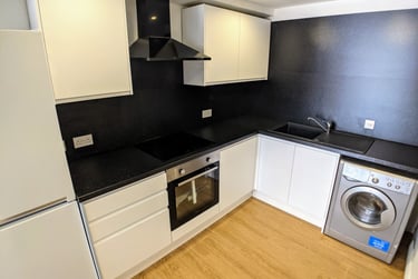 1 bed flat, Oxford Road, Chorlton on Medlock, Manchester, M17DU - Image 7