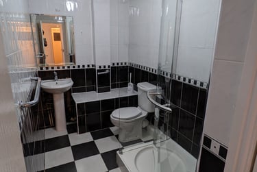 3 bed flat, Plymouth Grove, Ardwick, Manchester, M130AS - Image 9