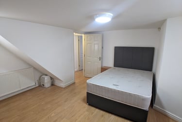 2 bed flat, Wellington Road, Withington, Manchester, M203FU - Image 8