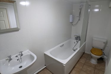 2 bed flat, Wellington Road, Withington, Manchester, M203FU - Image 11