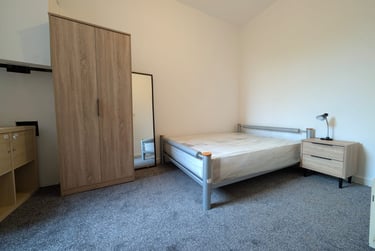 2 bed flat, Richmond Grove, Ardwick, Manchester, M130DP - Image 1