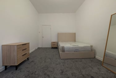 2 bed flat, Richmond Grove, Ardwick, Manchester, M130DP - Image 7