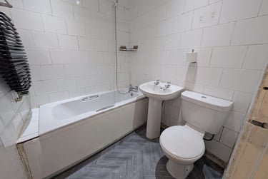 2 bed flat, Richmond Grove, Ardwick, Manchester, M130DP - Image 3