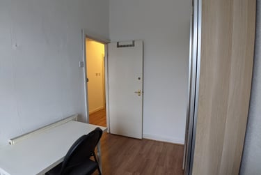 2 bed flat, Mitford Road, Fallowfield, Manchester, M146UL - Image 1