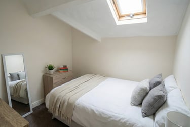 1 bed flat, 7 Blair Rd, Whalley Range, Manchester, M168NS - Image 4
