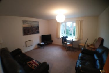 2 bed flat, Mitford Road, Fallowfield, Manchester, M146NT - Image 1