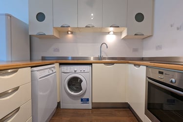 2 bed flat, Denmark Road, Rusholme, Manchester, M156AZ - Image 9