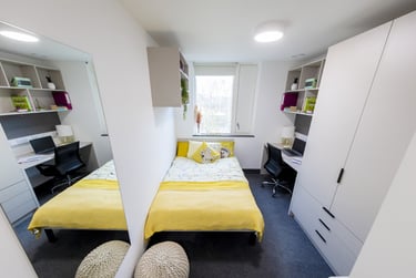 Village Classic (Standard Ensuite Room) - Image 2