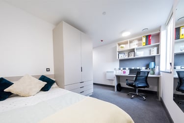 Village Premium (Large Ensuite room) - Image 2