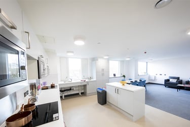Village Classic (Standard Ensuite Room) - Image 5