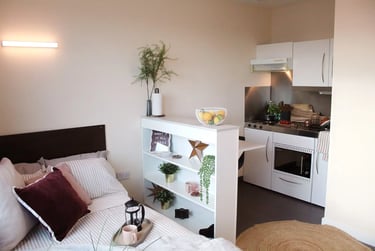 Premium Student Studio - Image 4