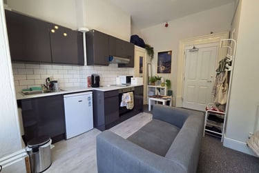 1 bed studio, Harcourt Road, Crookesmoor, Sheffield, S101DJ - Image 2