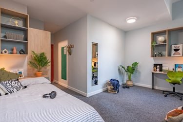 Executive Ensuite - Image 5