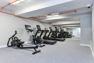 Superior Exec Ensuite at Cotton House, Radford Boulevard, Radford, Nottingham, NG73BR - Image 11