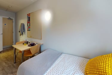 Ensuite Plus at Broadgate Park, Turnpike Lane, Beeston, Nottingham, NG92RX - Image 4