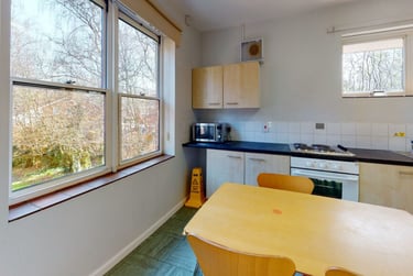 2 Bedroom Flat at Broadgate Park, Turnpike Lane, Beeston, Nottingham, NG92RX - Image 3