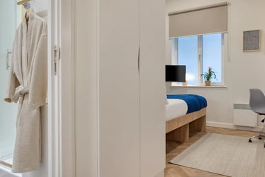 Standard Studio at St Crispin's House, Duke Street, City Centre, Norwich, NR31PD - Image 4