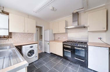 North Holmes Road, Christchurch, Kent - Image 2