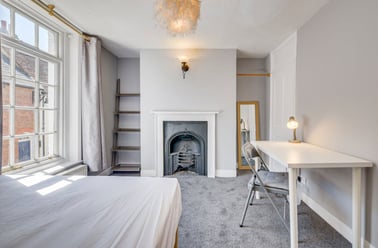 Love Lane, City Centre, Kent - Image 2