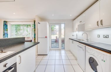 Crossways, Hales Place, Kent - Image 3