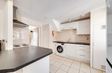 Crossways, Hales Place, Kent - Image 3