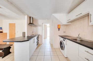 Crossways, Hales Place, Kent - Image 2