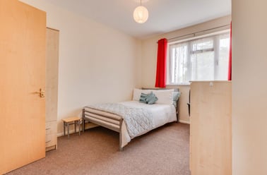 Kent Avenue, Christchurch, Kent - Image 2