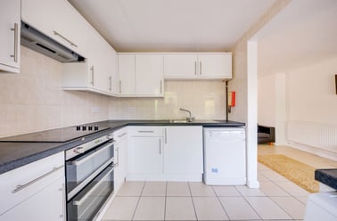 Tenterden Drive, Hales Place, Canterbury - Image 3