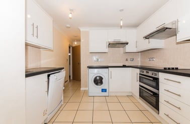 Shipman Avenue, Harbledown, Kent - Image 3