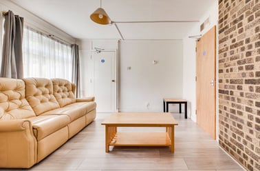 Somner Close, St Stephens, Kent - Image 3