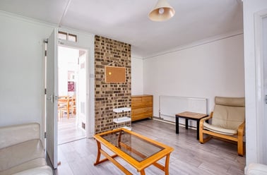Somner Close, St Stephens, Kent - Image 2