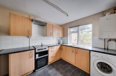 Hovenden Close, Hales Place, Kent - Image 2